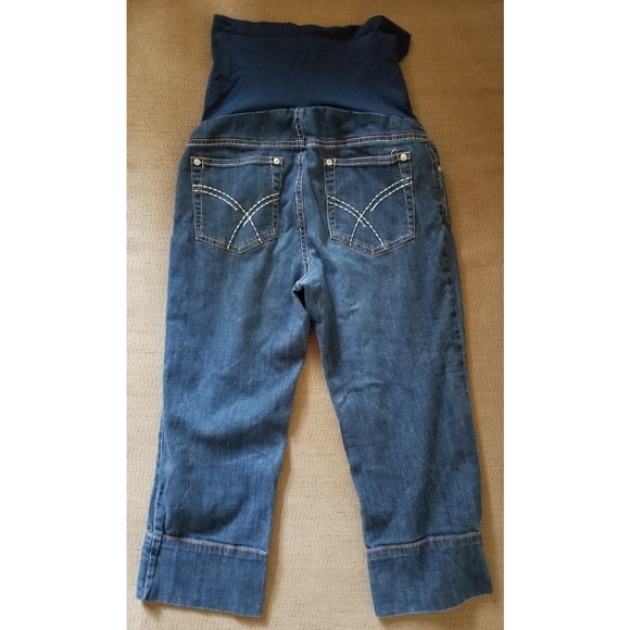 Maternity capris - Picture 2 of 2